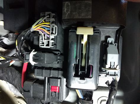 ford expedition smart junction box|Suspected SJB problem .